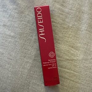 Shiseido Refining Makeup Primer SPF 21